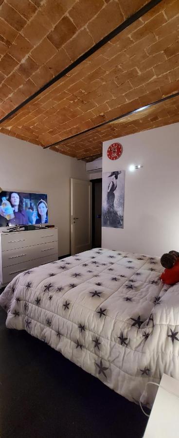 Mirko Design Apartment Prato  Luaran gambar